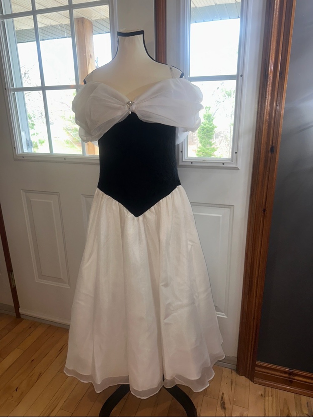 Vintage Lori Ann Black and White Off-Shoulder Style Dress